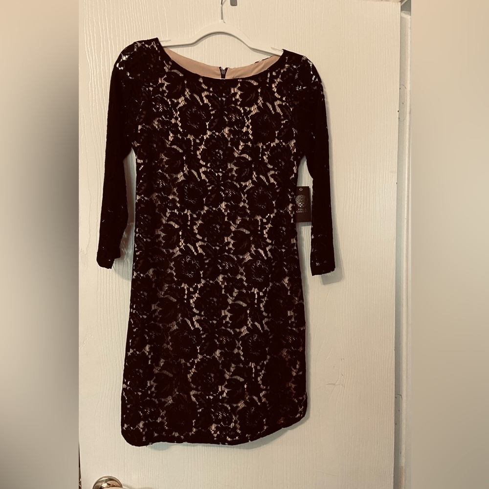 VINCE CAMUTO LACE DRESS NWT SIZE 4